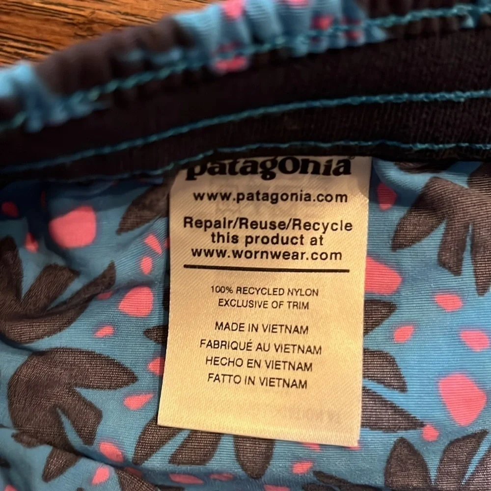 Patagonia Kids Blue Baggie Shorts Size XL
